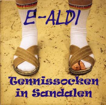 E-Aldi - Tennissocken In Sandalen